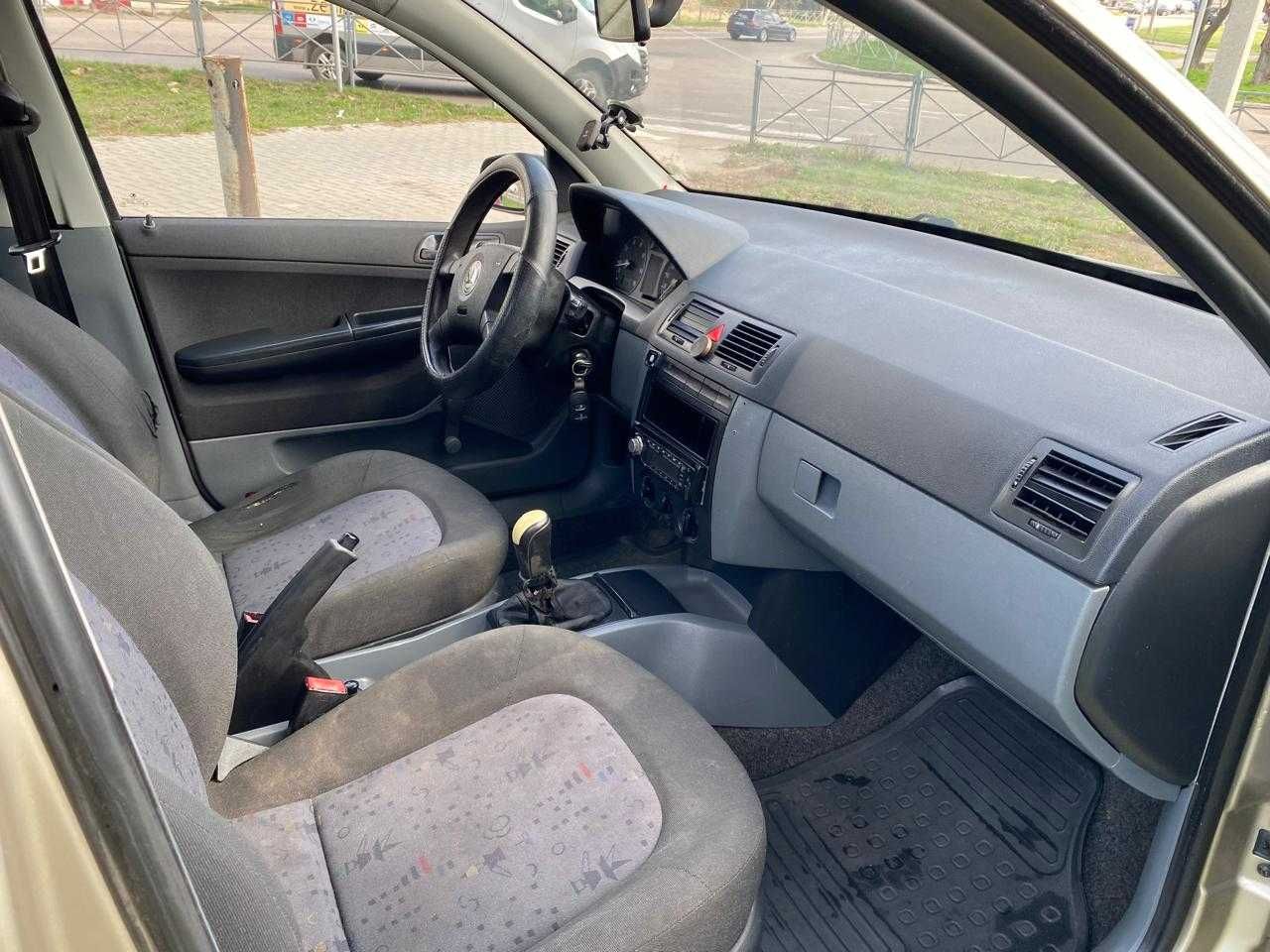 Продам Skoda Fabia 2004р 1.2 газ-бенз