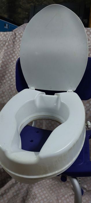 nakładka na wc podwyrzszajaca