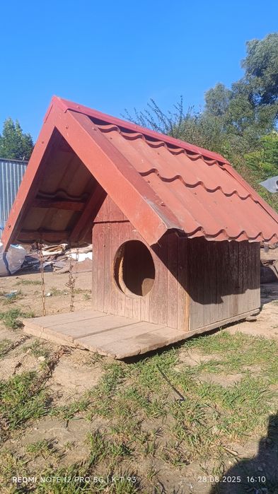 Sprzedam budę dla psa duża ocieplona