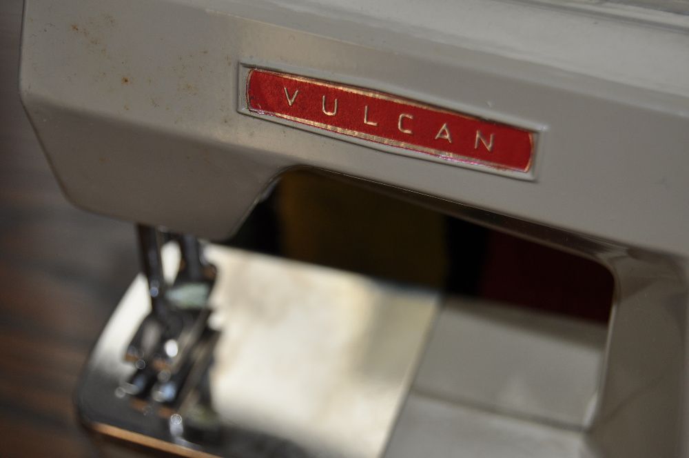 Maszyna do szycia Vulcan angielska