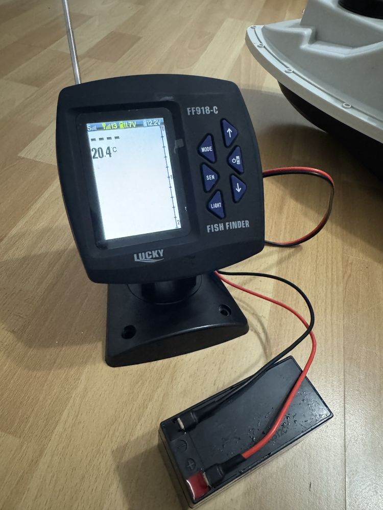 Łódź łódka wędkarska zanętowa z GPS i Sondą - HIT ! Sonda wędkarska