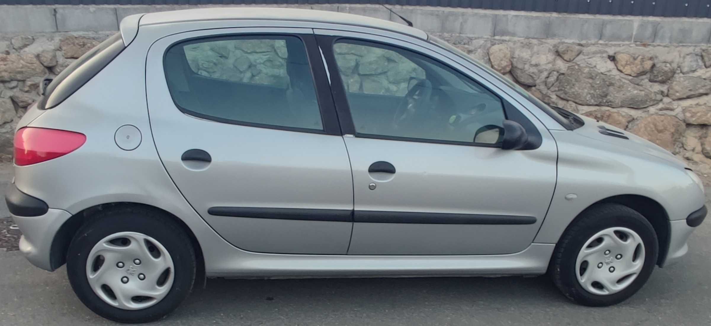 Peugeot 206 a gasolina