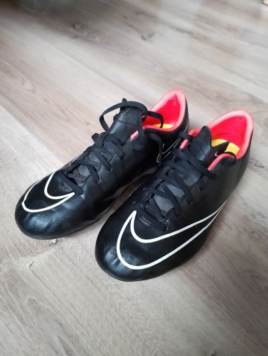 Buty sportowe dziecięce NIKE r.35