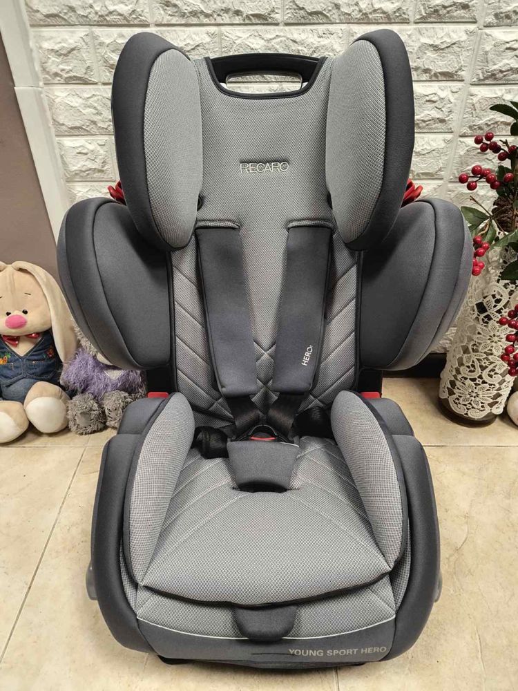 Автокрісло Recaro Young Sport Hero Група 1/2/3 (9-36 кг) рекаро