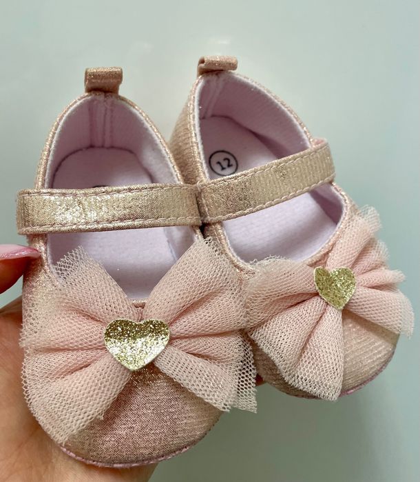 Святкові пінетки для дівчинки на ніжку   12 см