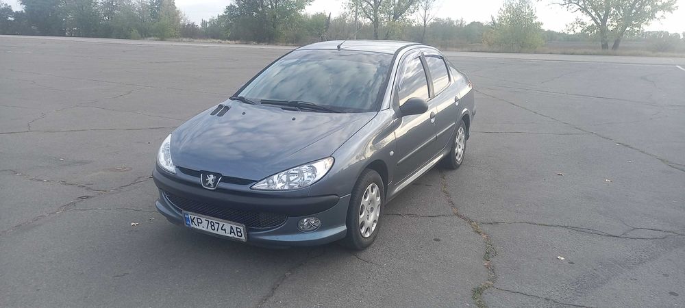 PEUGEOT 206 1.4 CЕДАН 2009 ,134000  ПРОБІГУ
