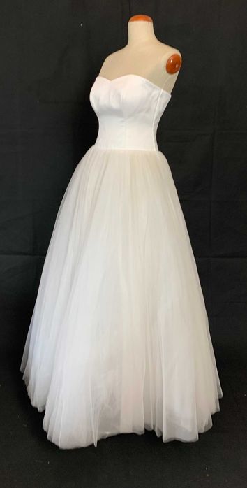 Minimalistyczna suknia ślubna balowa 36/38 S/M księżniczka tiulowa