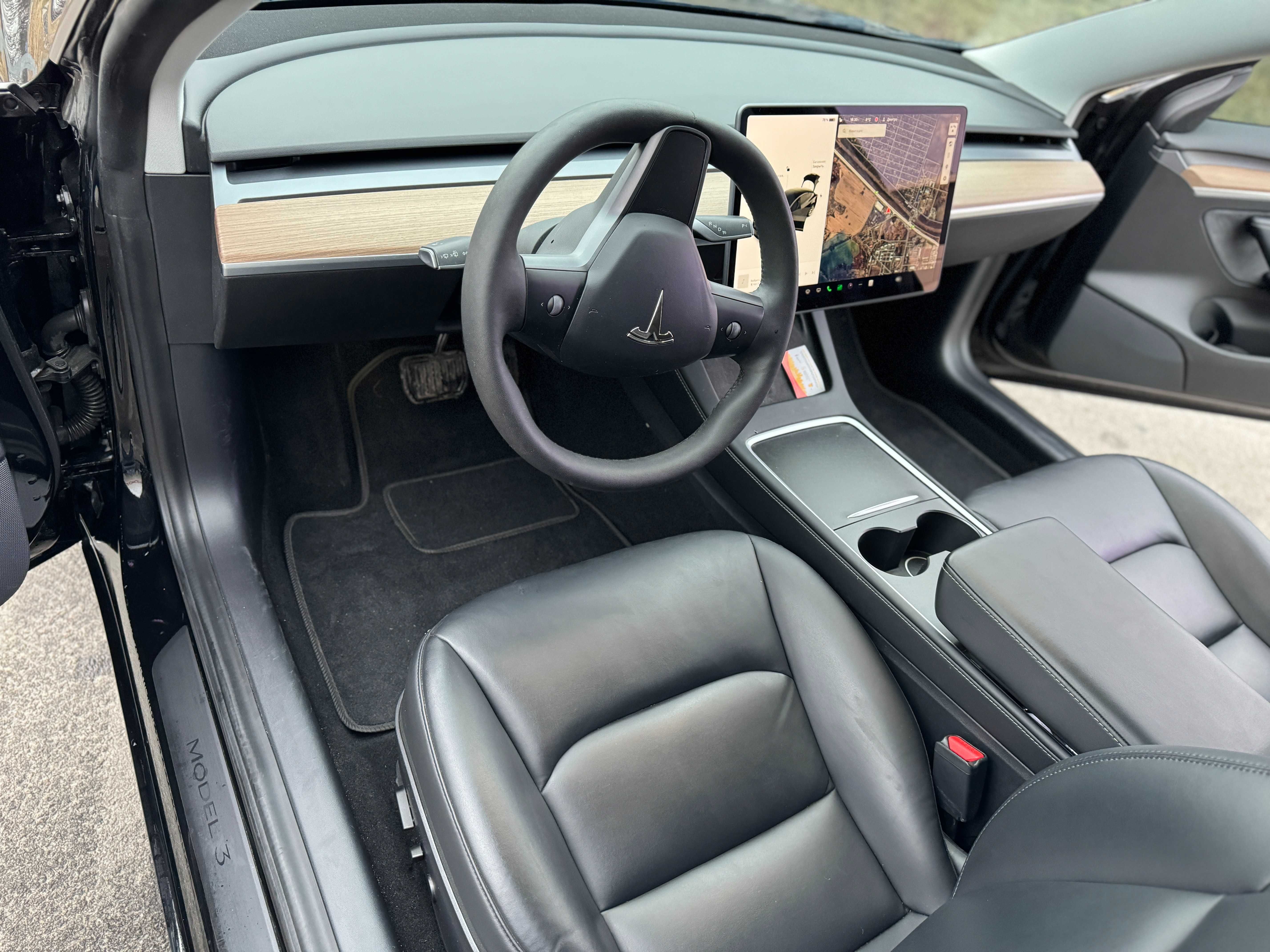 Tesla model 3 Long range