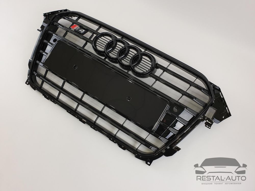 Решетка радиатора Audi A4 A5 А6 A7 А8 Q5 Q3 A3 Q7 A3 А1