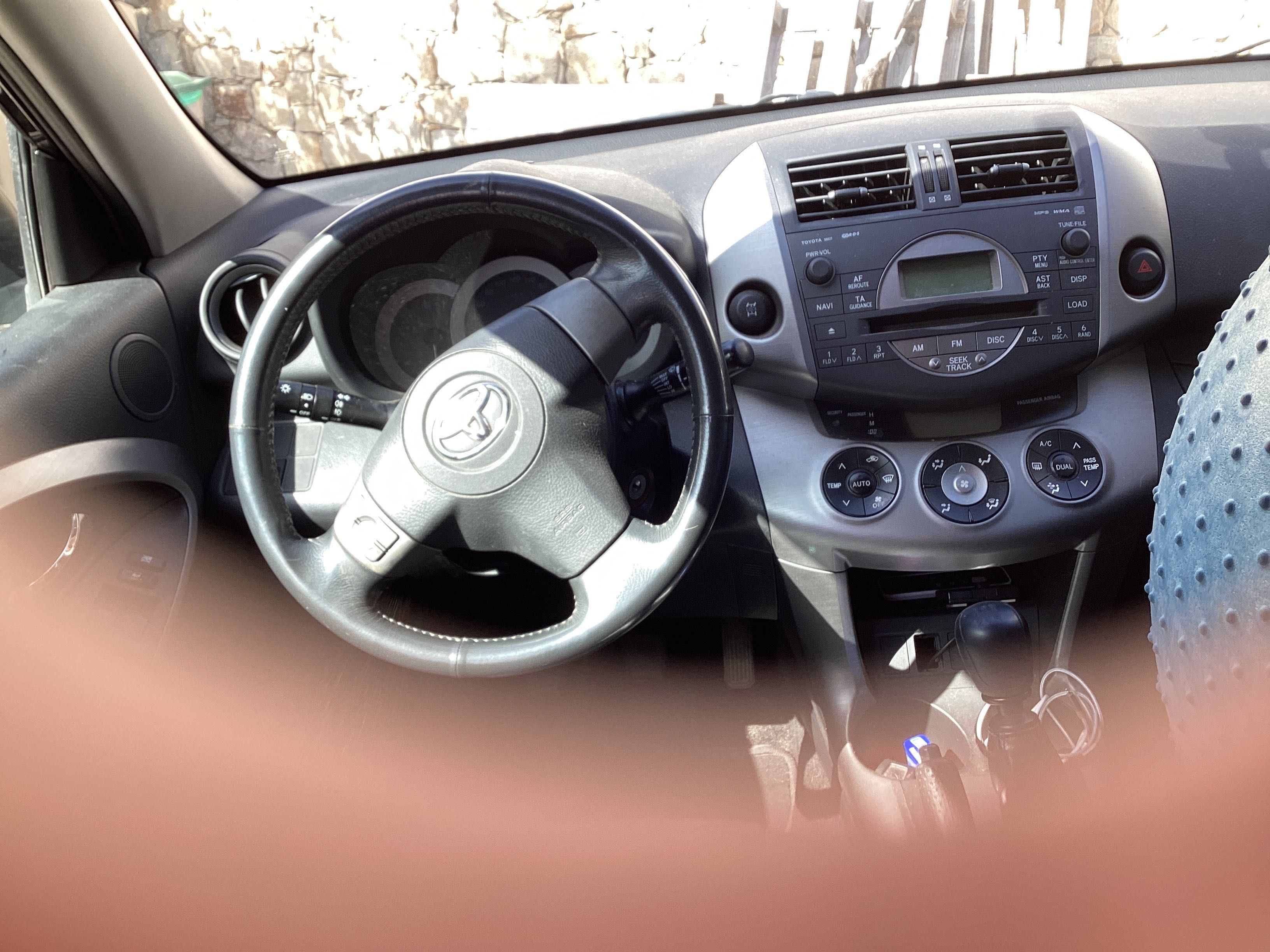 Toyota RAV 4 D4D 2.2 L Preto