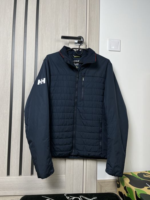 Пуховик/Чоловіча/Helly Hansen /легка та тепла куртка на осінь/зиму