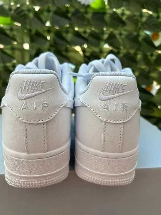 Buty meskie Nike Air Force 1 Low White R.38
