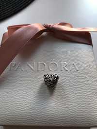 Charms do bransoletki Pandora Moments