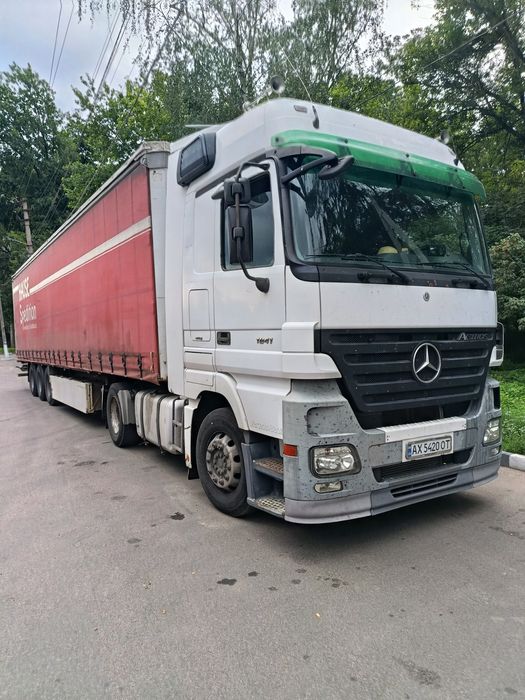 Напівпричеп Krone