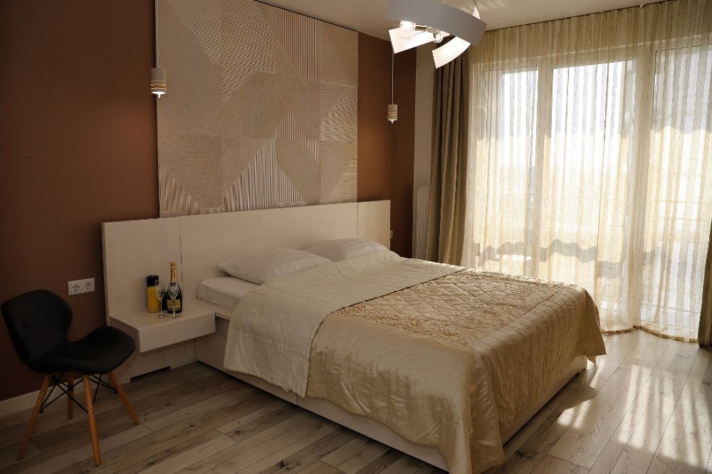 Подобово квартира, вул.Незалежності, ЖК LYSTOPAD. Опалення працює.