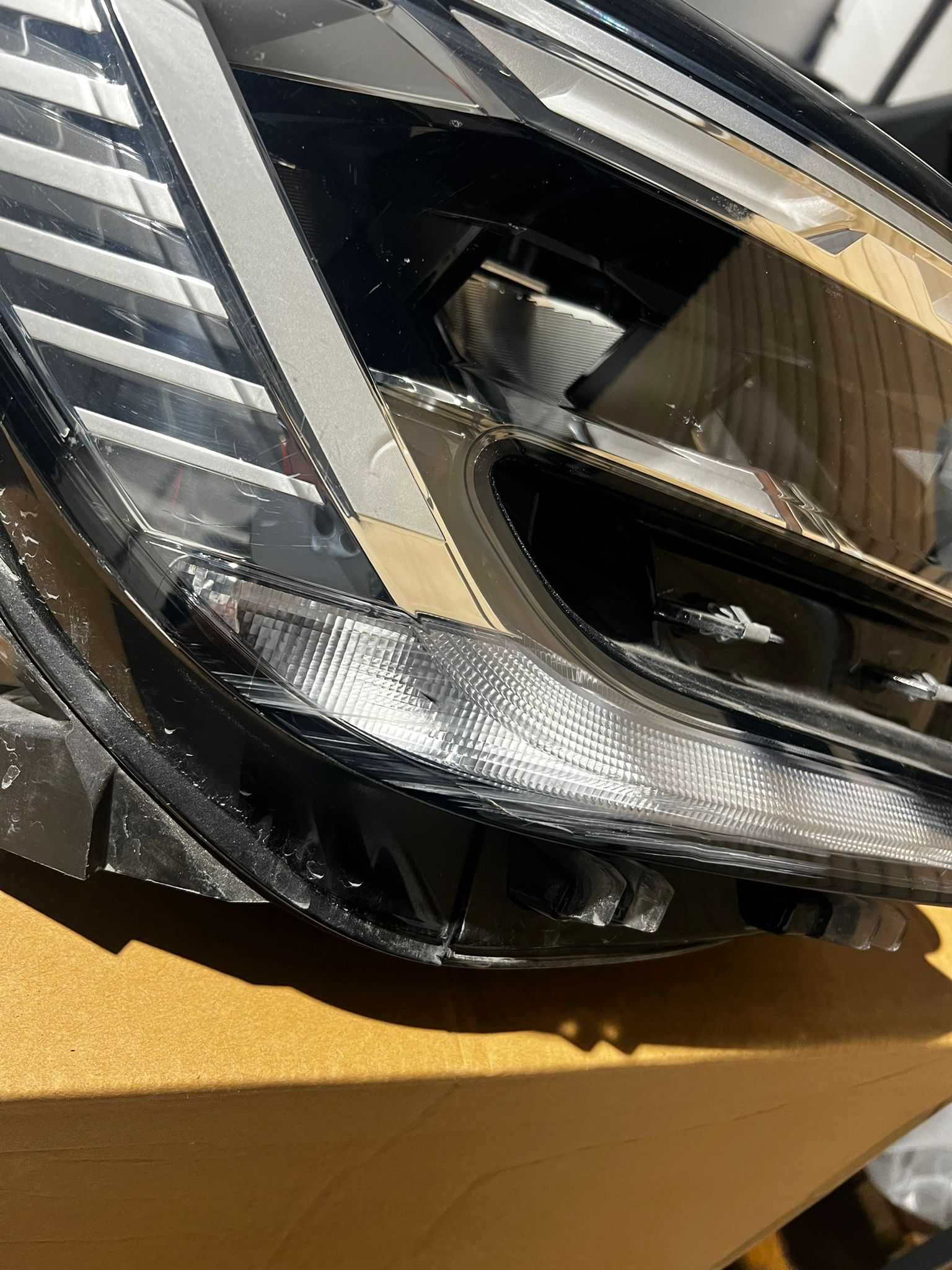 Farol/Ótica LED Renault Captur