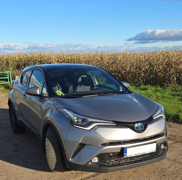 Toyota CHR hybryd stanie bdb+