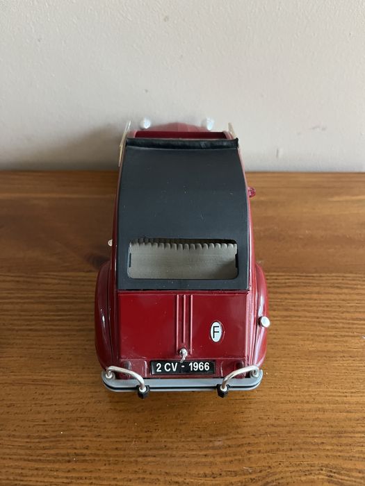 Sprzedam autko Citroëna 2CV 1:17 Solido