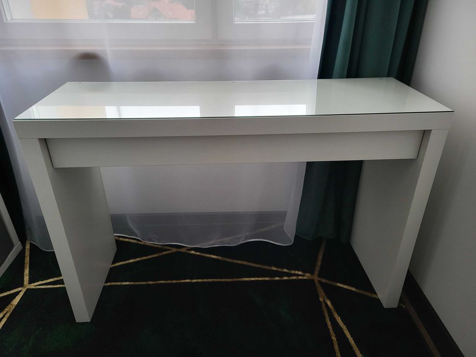 Toaletka biała MALM