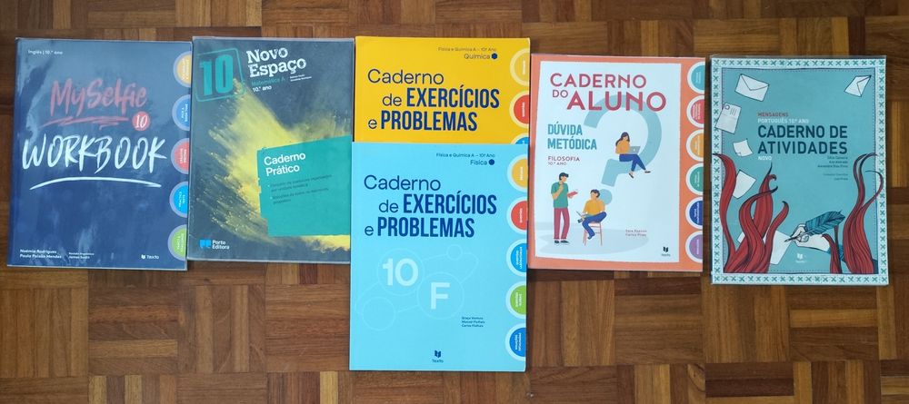 Cadernos de 5°, 6° e 10° ano