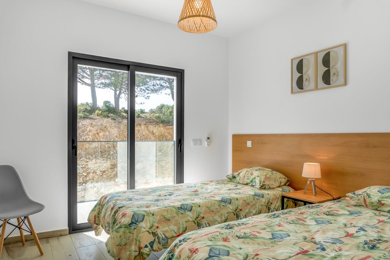Apartamento T2 para arrendamento de longa duração– Espartal (Aljezur)