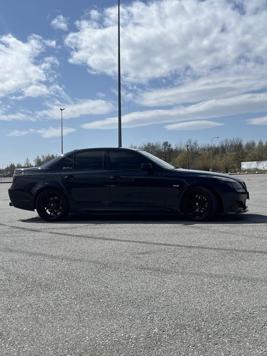 Продам Bmw 530xi ( можливий обмін )