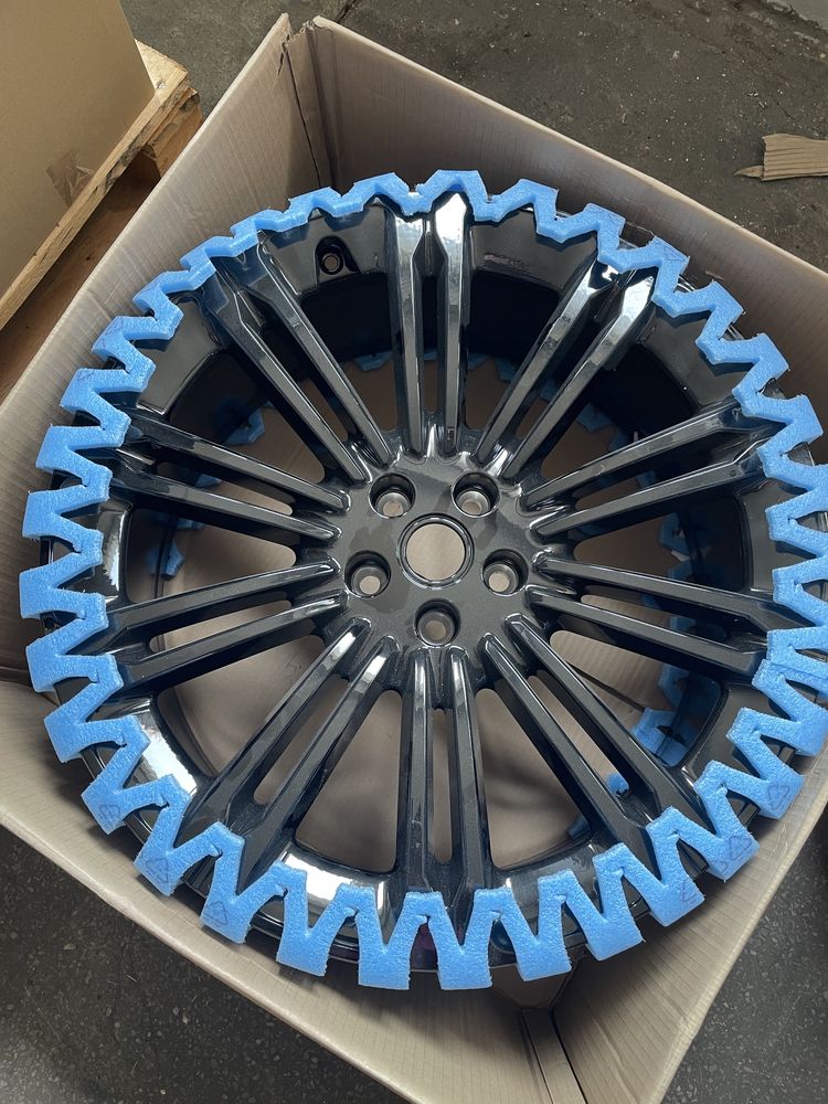 2 nowe felgi Landrover Range Rover 23” M8E2-1007-KA