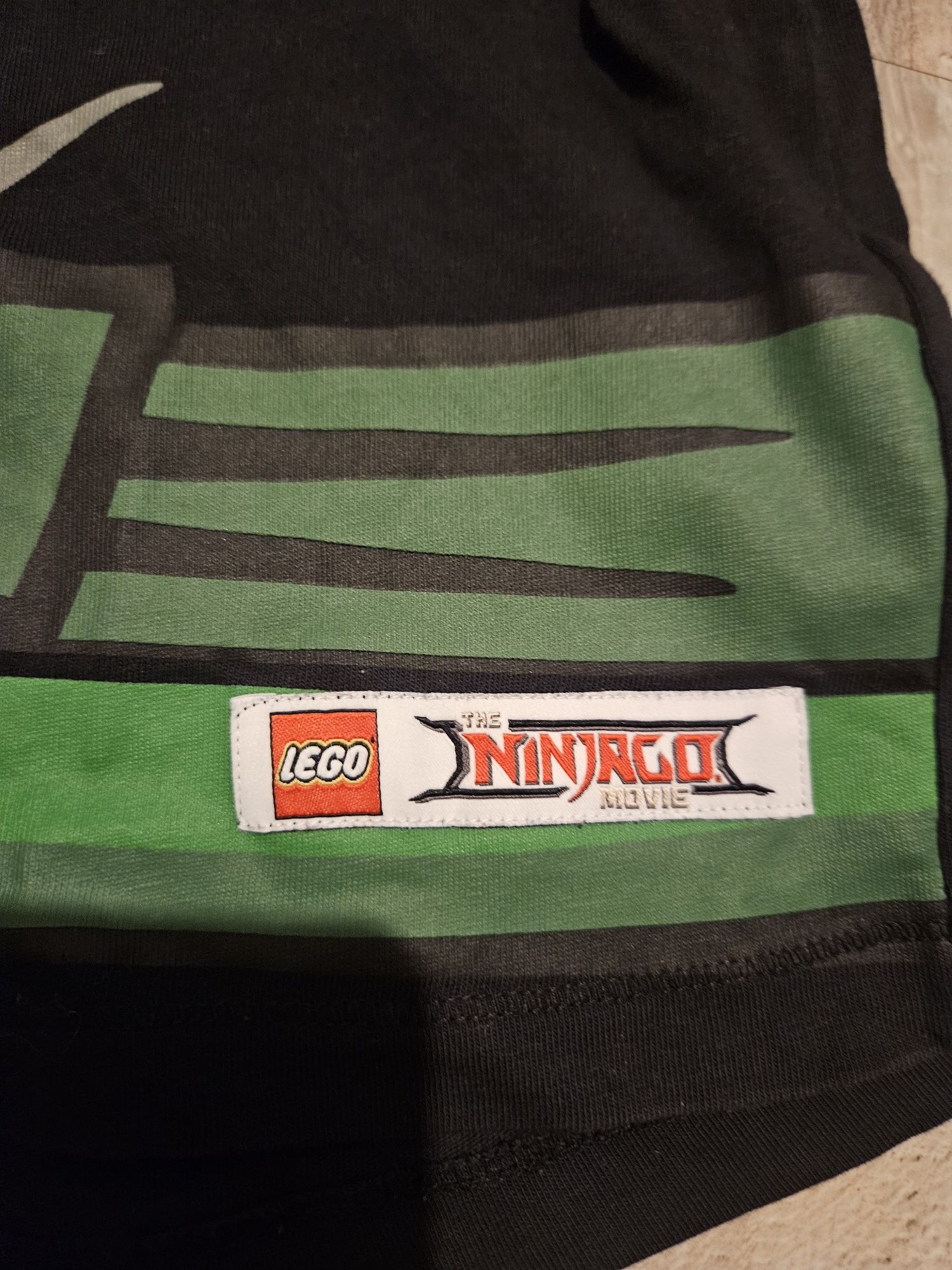 Cienka bluza H&M.  Rozmiar 104. Ninjago Lloyd