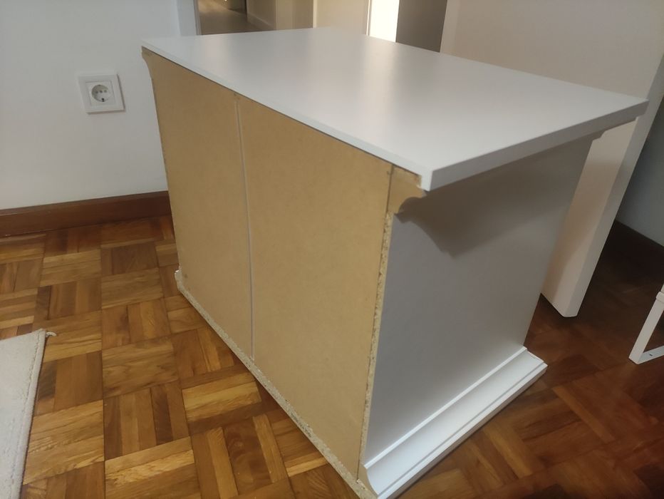 Cama Solteiro + Estrado + Colchão + Mesas de Cabeceira