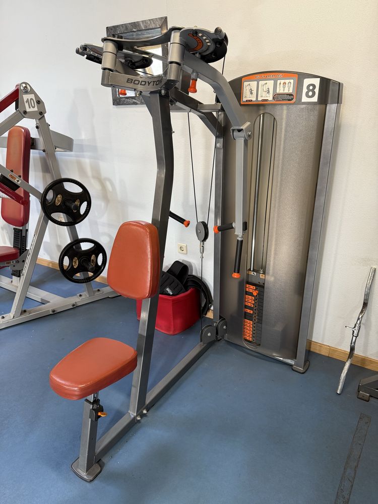 Vendo equipamento musculação profissional