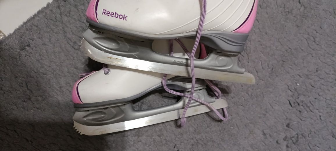 Ковзани,reebok коньки