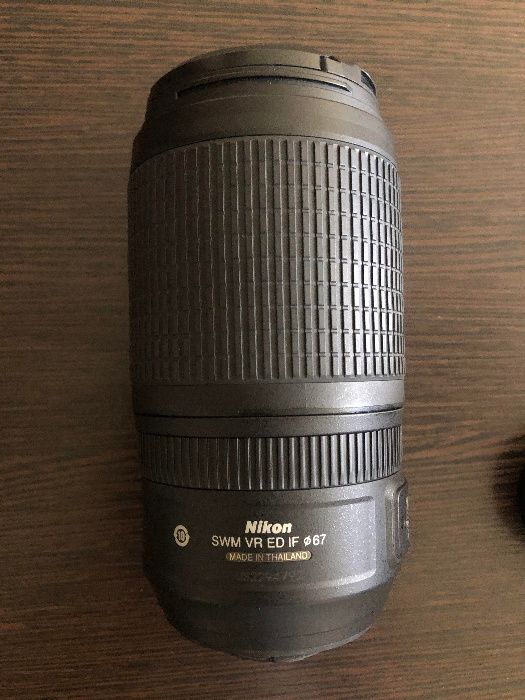 Длиннофокусный объектив Nikon AF-S VR Zoom-Nikkor 70-300mm f/4,5-5,6G