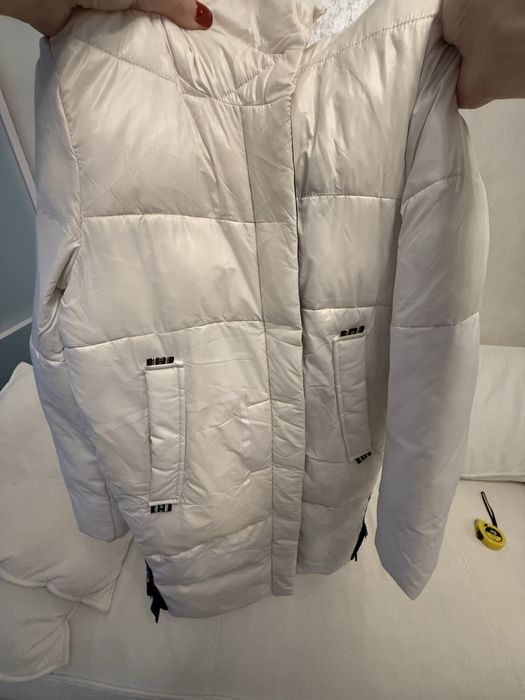 Жіноча зимова куртка