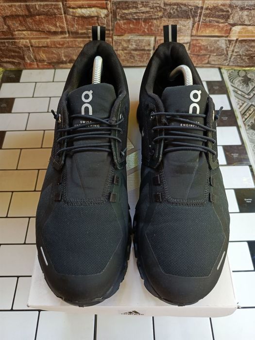 Кросівки ON-Running WATERPROOF (45р.29 см)