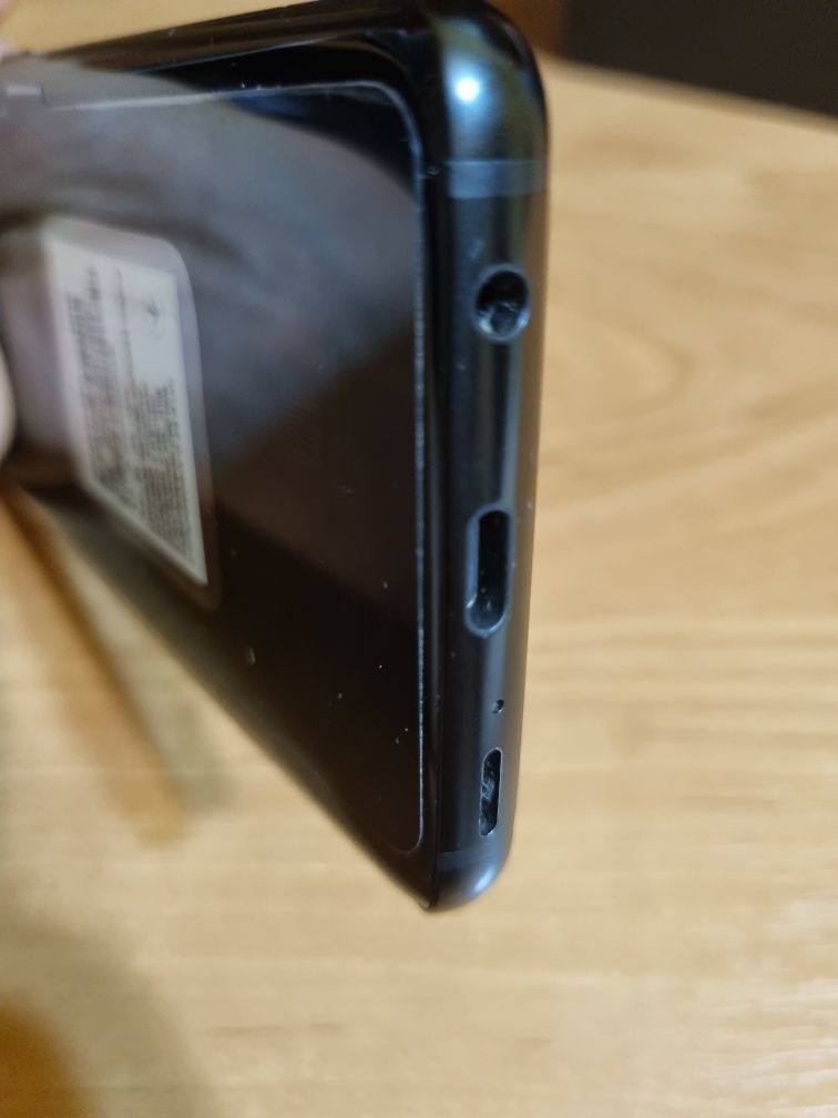 Телефон Samsung Galaxy S9