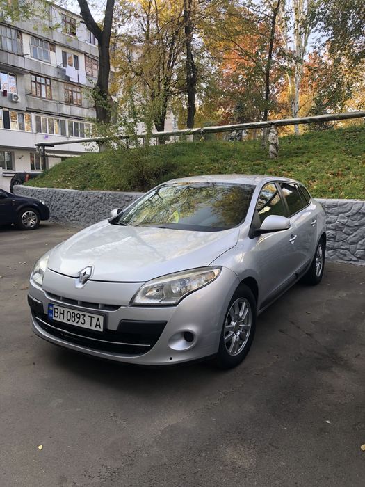 Рено Меган 3  2012 1.5 дизель