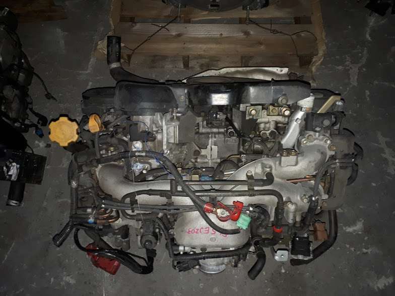 Двигатель Subaru EJ203