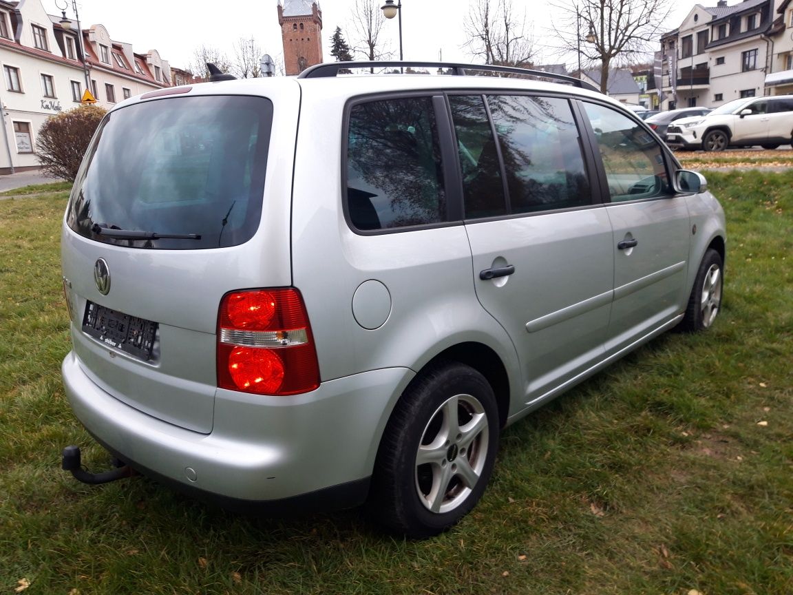 VW Touran 2006 1.6 MPI 7 miejsc bezwypadkowy z Niemiec!