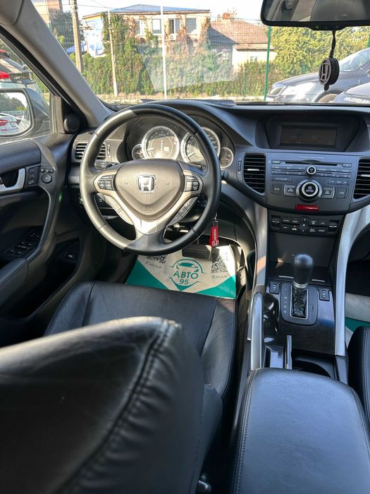 Продам Honda Accord 2008 рік можлива розстрочка,кредит,обмін!