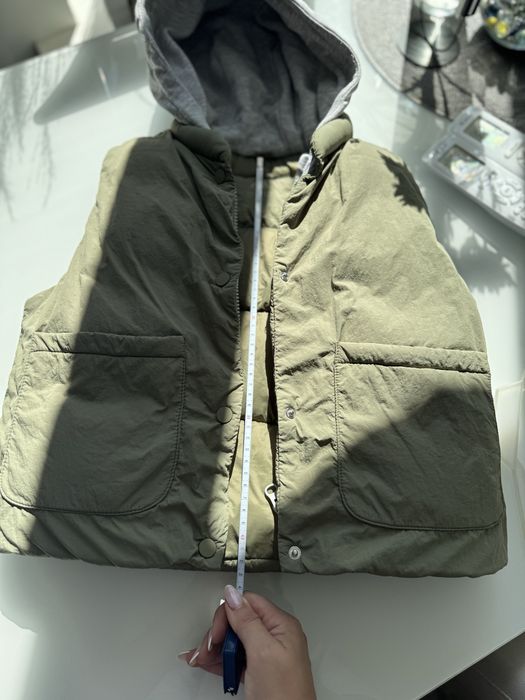 Безрукавка Zara 116 см, куртка