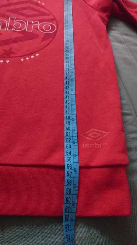 Czerwona bluza z kapturem Umbro, rozmiar XS