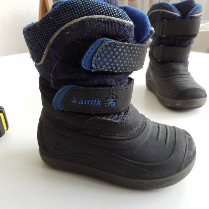 взуття на хлопчика Kamik (Канада) чорно-сині. договірна ціна.