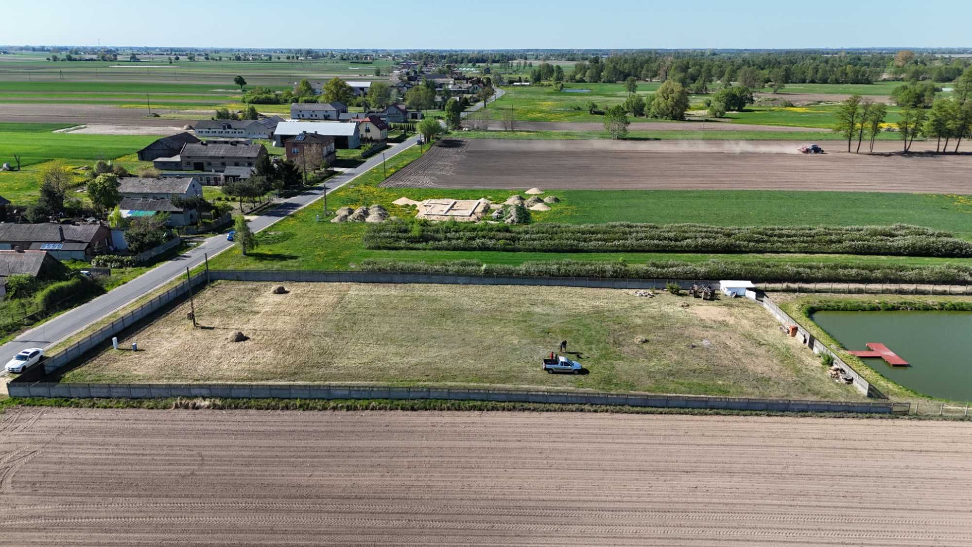 Działka ROLNO BUDOWLANA ze stawem | 10 000 m2