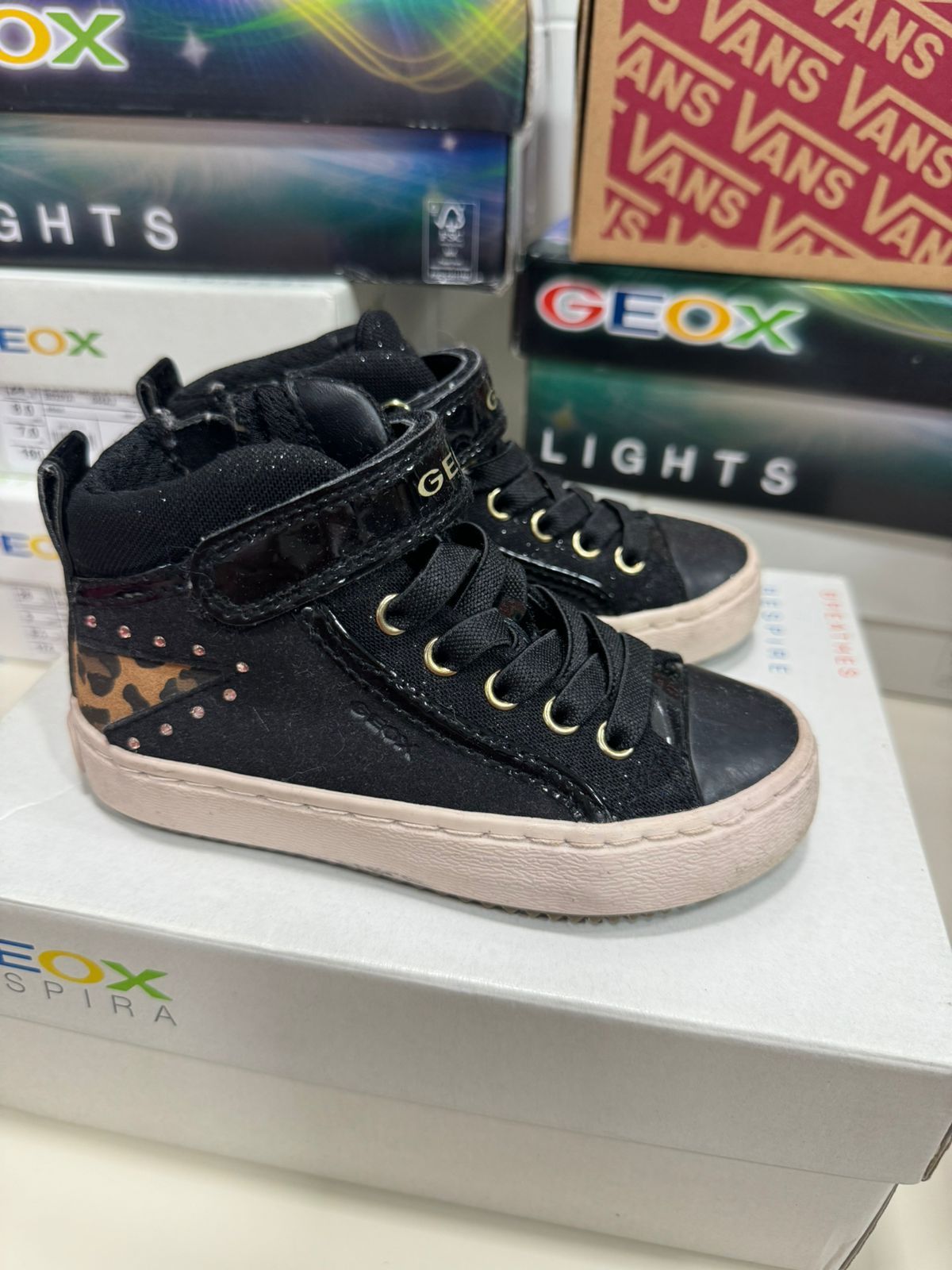 Sapatos Geox menina 25