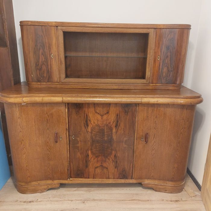 Kredens drewniany po renowacji,stan bardzo dobry