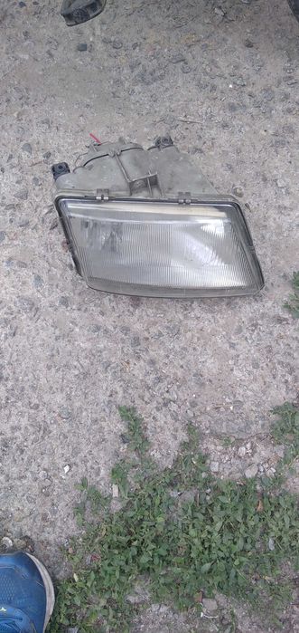 Фара передняя правая Mercedes Vito 638