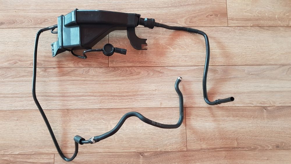 4Z7201803 вугільний фільтр випарів топлива (адсорбер) AUDI A6C5 2.7T