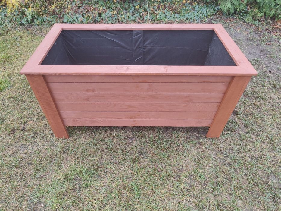 Drewniana skrzynia ogrodowa 130x66,5x61,5 – solidna, ręcznie robiona