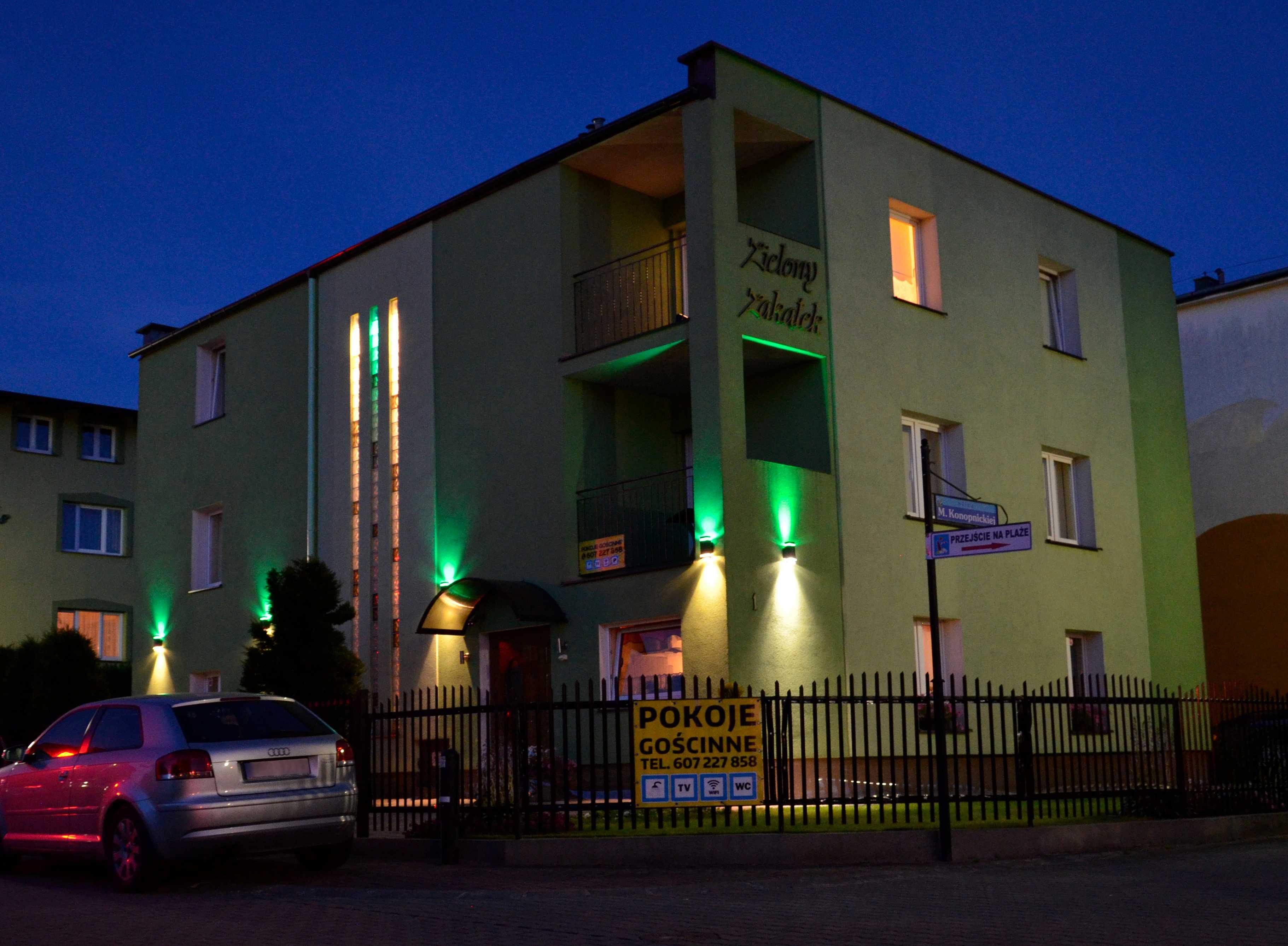 Tanie noclegi nad morzem , Mielno, plaża, atrakcje, centrum, parking