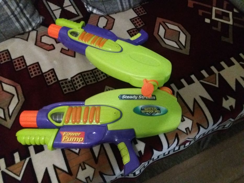 Пістолети на воду